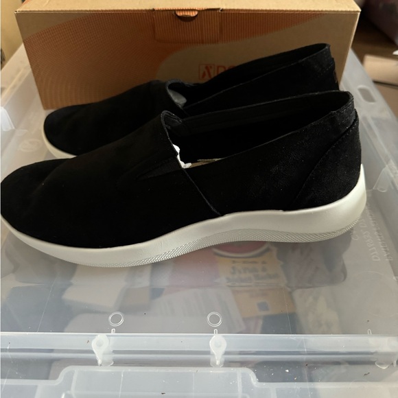 Comfortable Arcopedico slip-on Banff sneaker shoes. Soft material. - Picture 2 of 6